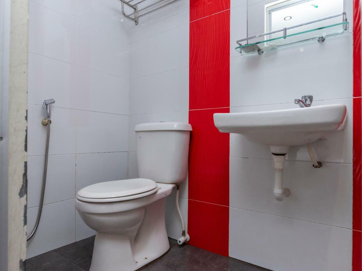 Remember Hotel Bukit Gambir Zewnętrze zdjęcie