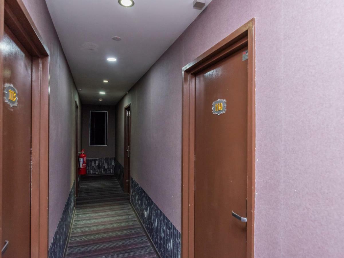 Remember Hotel Bukit Gambir Zewnętrze zdjęcie